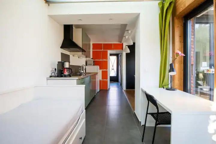 Maison A L'oree Du Bois Citadelle De Lille Avec Terrasse En Plein Sud Proche De Toutes Commodites A La Porte De Lille *