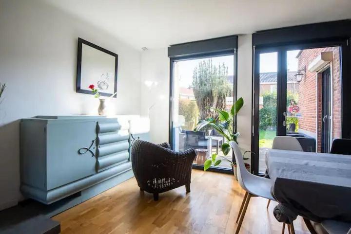 Villa Maison A L'oree Du Bois Citadelle De Lille Avec Terrasse En Plein Sud Proche De Toutes Commodites A La Porte De Lille
